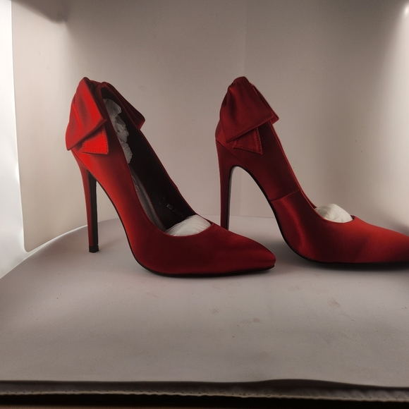 Red Stiletto Heels - Picture 2 of 6
